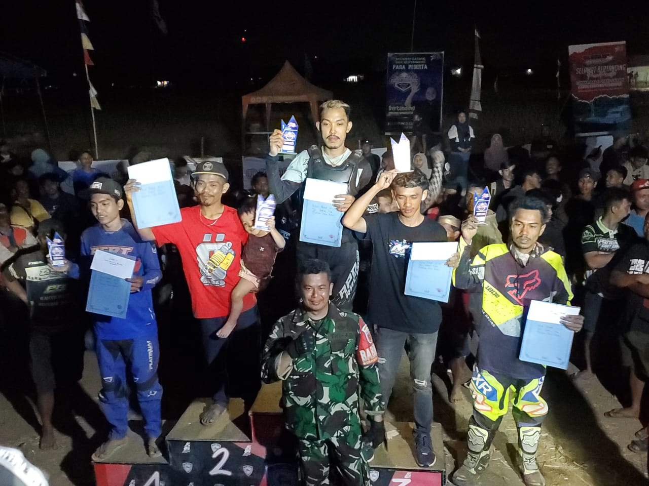 Juarai  Lomba Balap Taxi Gabah Mattoangin Cup Race 2023,Peserta Asal Soppeng Berhak Hadiah Sapi