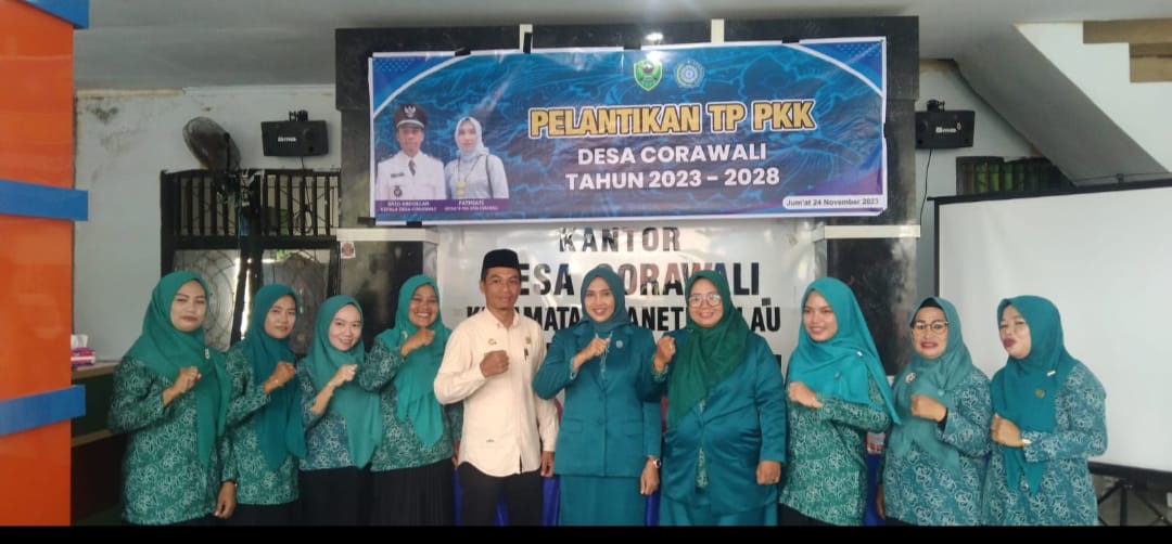 Ketua dan Pengurus TP PKK Desa Corawali Di Lantik Oleh Ketua TP PKK Kecamatan Tanete Rilau