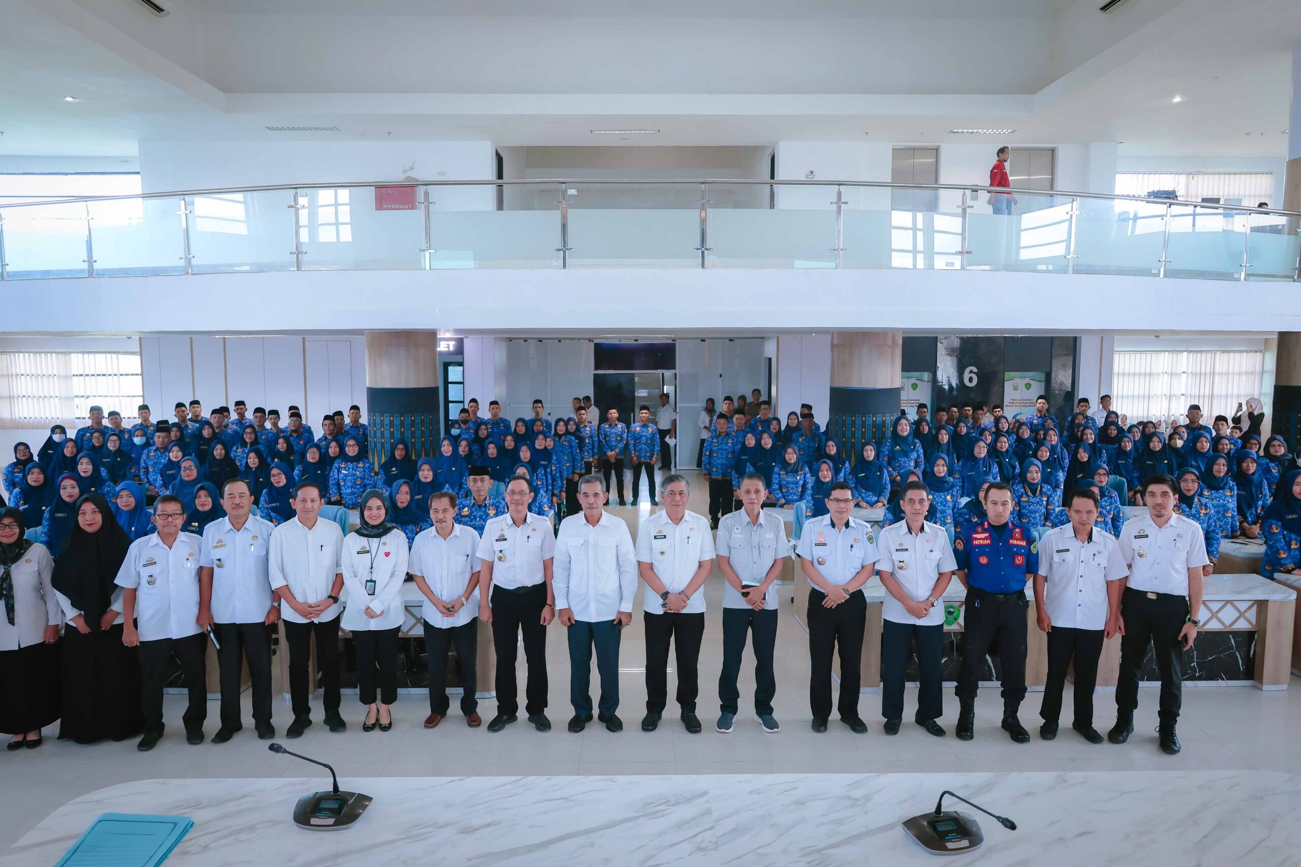 145 Orang  PPPK  Lingkup Pemda Barru Teken Kontrak Dihadapan Sekda Barru