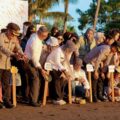 HUT Bhayangkari ke-80, Pemkab Barru, Polres dan Cillelang Fishing Lepas Tukik di Pantai Cillelang