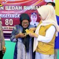Tangis Haru Nadima Pecah Saat Bupati Barru Resmikan Rumah Hasil Bedah Rumah Polres dan Baznas
