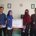 Desa Cilellang Terima Sertifikat Penghargaan "Desa Cantik" dari BPS Kabupaten Barru