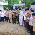 Bupati Bersama Kabid Koornas IV Baznas Peletakan Batu Pertama Kantor Baznas Barru