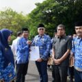 Momentum Hari Kesadaran Nasional, Pemkab Barru Apresiasi Pengabdian 10 ASN Purnabakti