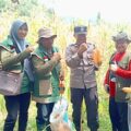 Pengambilan Ubinan Jagung di Kelompok Tani To Nepo Dukung Ketahanan Pangan Nasional